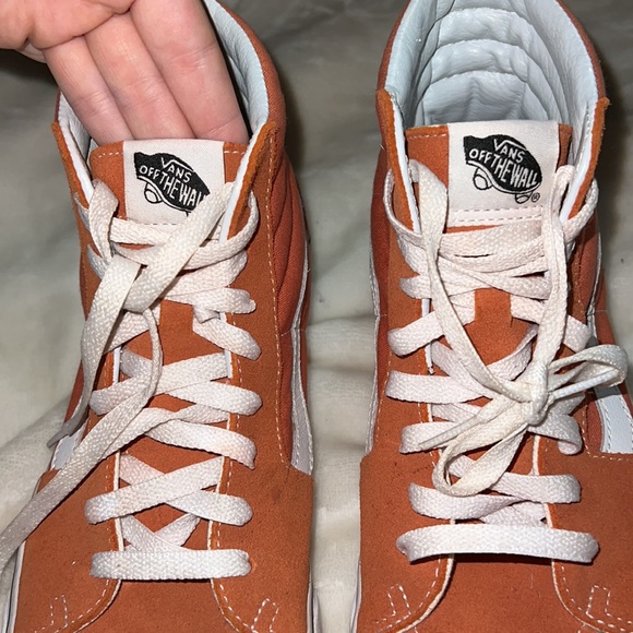 Vintage Vans! Worn like 2x and sat in closet for over a year! - Picture 5 of 8